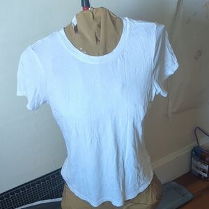 Tahari Classic White Short Sleeve Tee